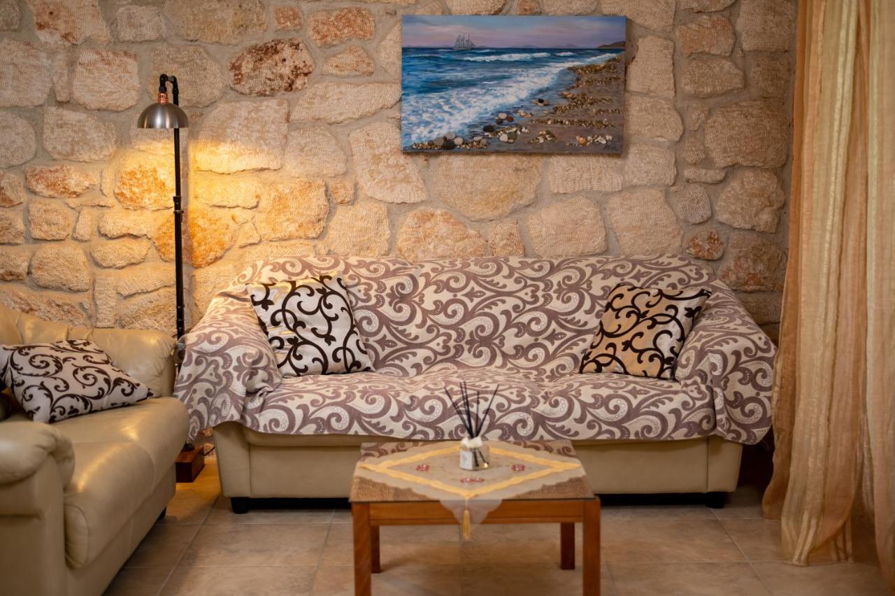 Jordan'S Stone House Villa Siviri Ngoại thất bức ảnh